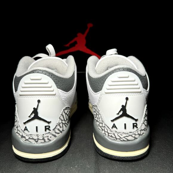Size 6 - Nike Air Jordan 3 Retro GS Hide N' Sneak 2023 Shoes - Picture 4 of 9